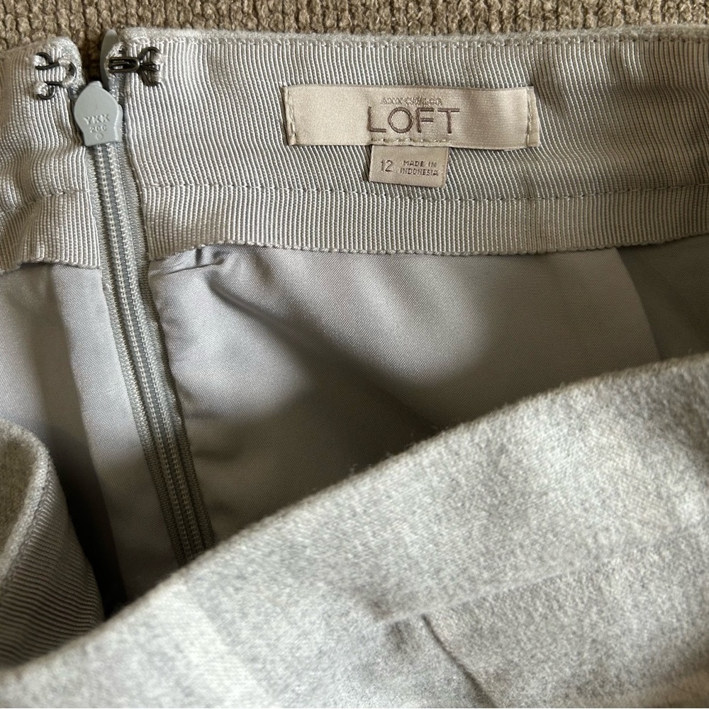 LOFT Light Gray Wool-Blend Skirt